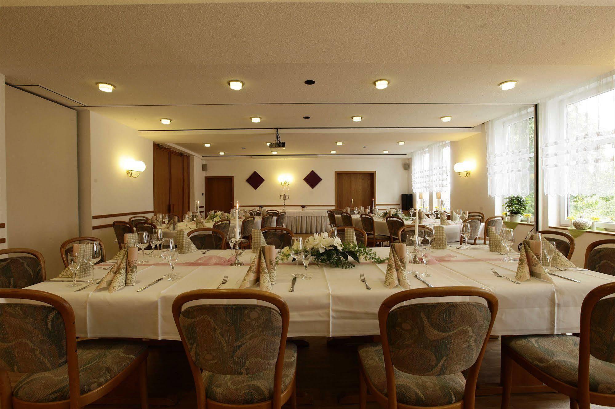 Hotel & Restaurant Wilhelm Von Nassau Diez Bagian luar foto