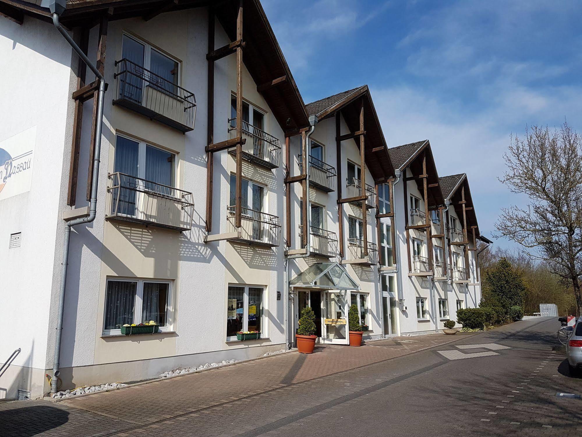 Hotel & Restaurant Wilhelm Von Nassau Diez Bagian luar foto
